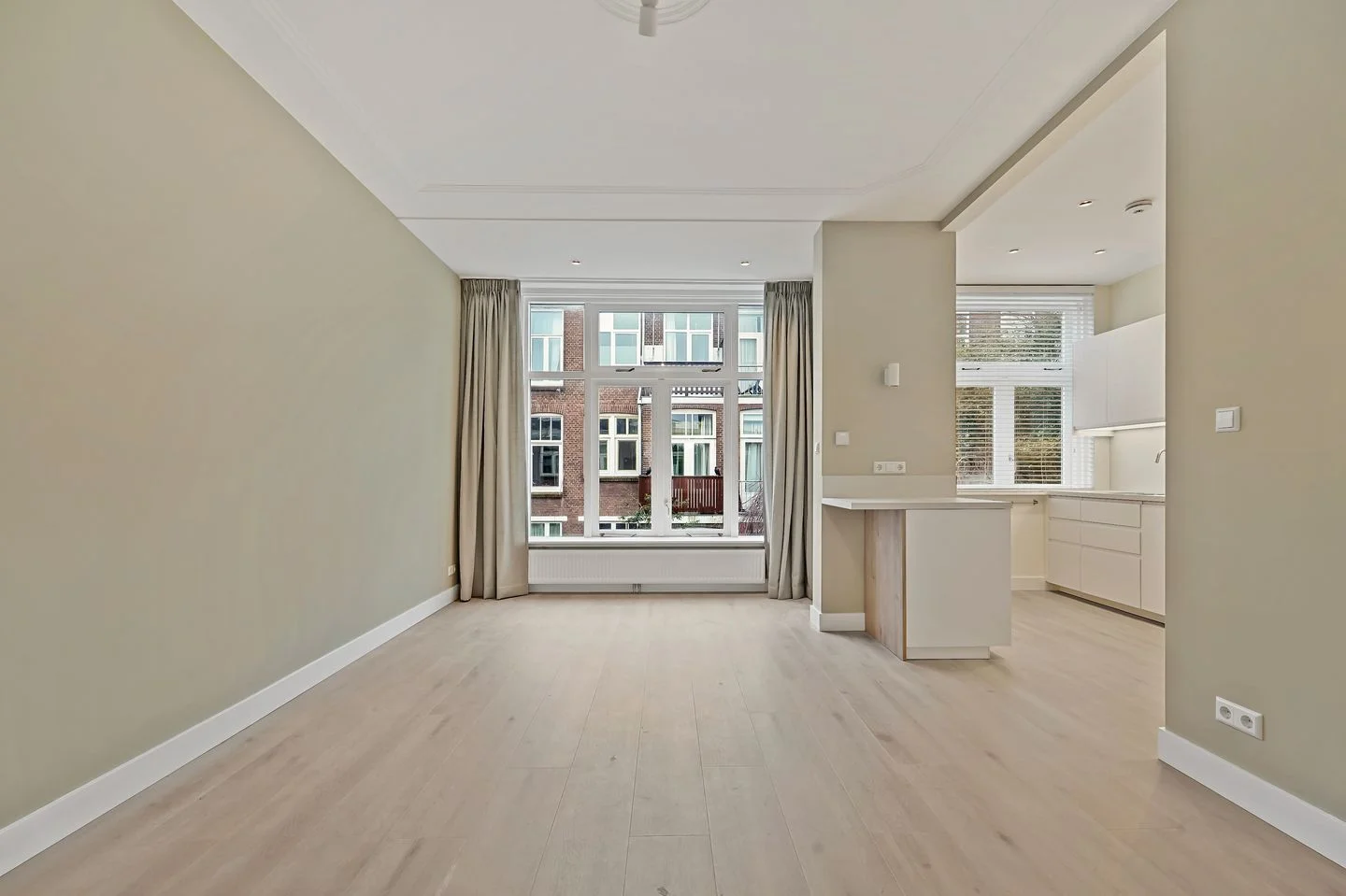 Rental property in Hendrik Zwaardecroonstraat 221, The Hague