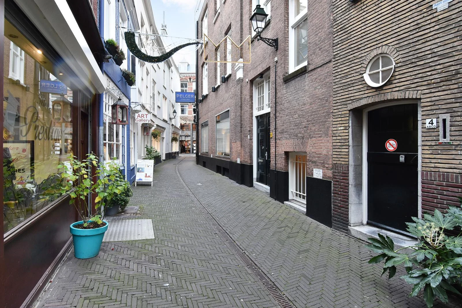 Rental property in Annastraat 4A, The Hague