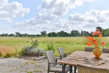 0m2 house to rent for 4000€/month in Groeneweg 15, Bergen