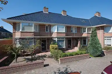 140m2 house to rent for 2269€/month in Zanglijsterlaan 25, Leidschendam