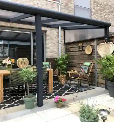 90m2 maison à louer pour 1450€/mois à Koningstraat, Middelburg