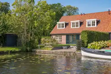 275m2 Haus zur Miete für 4950€/Monat in Oranje Nassaulaan 3b, Warmond