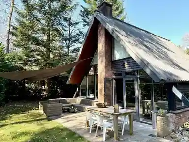 120m2 Appartement à louer pour 1750€/mois à Postelseweg, Eersel