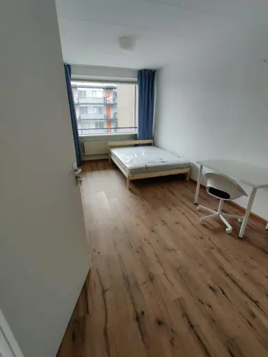 78m2 Kamer te huur voor 925€/maand in Kouwenoord, Rotterdam