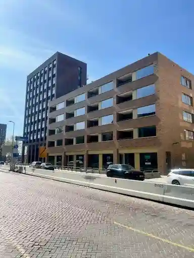 93μ² Διαμέρισμα προς ενοικίαση για 2150€/μήνα σε Isabellastraat, Breda