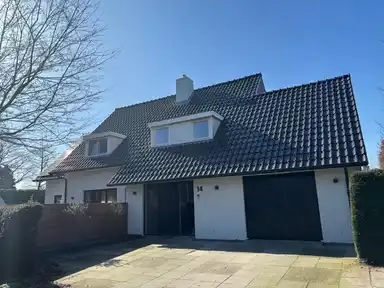 245m2 maison à louer pour 2500€/mois à Vecht 14, Deurne