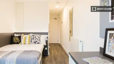 0m2 studio te huur voor 1800€/maand in Dr. C.R. Hermansstraat, Best