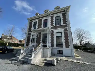 55m2 Appartement à louer pour 1295€/mois à Van Slijpestraat, Maastricht