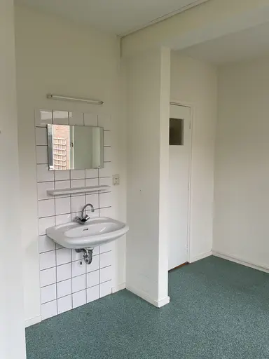 12m2 anti-squat à louer pour 300€/mois à Poeldijk