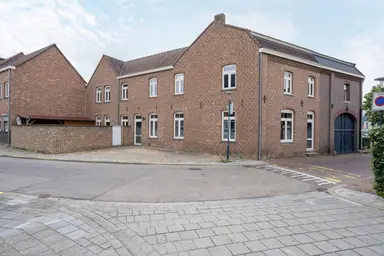 187m2 Haus zur Miete für 1690€/Monat in Haagstraat 8, Munstergeleen