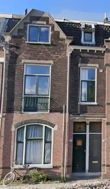 70m2 flat to rent for 1395€/month in Parallelweg, Vlaardingen