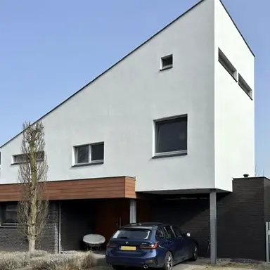161m2 huis te huur voor 3000€/maand in Best