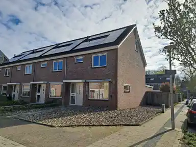 145m2 Haus zur Miete für 1235€/Monat in Potsweg 92, Enschede