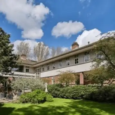 382m2 maison à louer pour 8500€/mois à Ringvaartweg 150A, Rotterdam