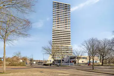 90m2 flat to rent for 2350€/month in Vincent van den Heuvellaan, Eindhoven