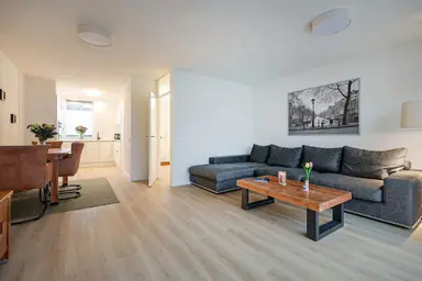 100m2 huis te huur voor 4500€/maand in Anne Frankstraat, Diemen