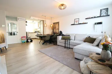 99μ² μονοκατοικία προς ενοικίαση για 2100€/μήνα σε Ravelstraat 4, Spijkenisse