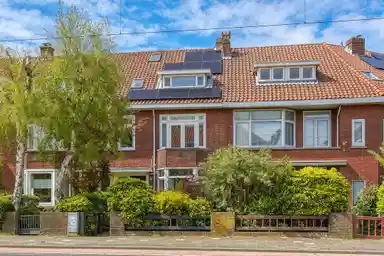 190m2 house to rent for 3750€/month in Prinses Mariannelaan 264, Voorburg
