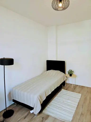 18m2 Casa in affitto per 895€/mese a Strevelsweg, Rotterdam