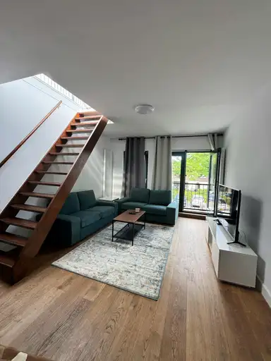 178m2 Appartement à louer pour 3200€/mois à Hoogstraat, Schiedam