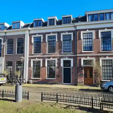 240μ² μονοκατοικία προς ενοικίαση για 4250€/μήνα σε Haarlem