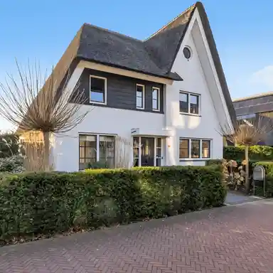 201m2 house to rent for 5500€/month in Blaricum