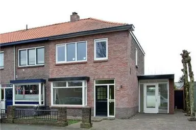 115m2 Casa in affitto per 2600€/mese a Burgemeester Buijsenstraat 7, Breda