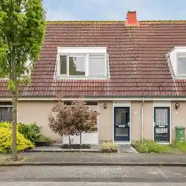 110m2 house to rent for 1750€/month in Kaasjeskruid 33, Zeewolde