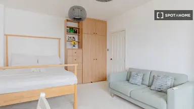 0m2 Appartamento in affitto per 2000€/mese a P.L. Takkade, Zaandijk