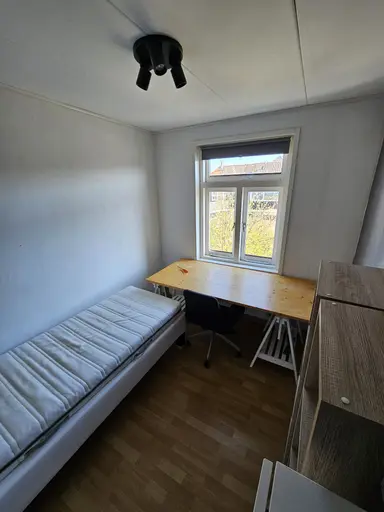 8m2 Kamer te huur voor 600€/maand in Buffelstraat, Rotterdam