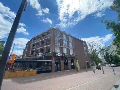 150m2 Appartement à louer pour 1695€/mois à Kapellaan 7, Kerkrade