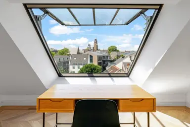 90m2 Appartamento in affitto per 4275€/mese a Grote Looiersstraat, Maastricht