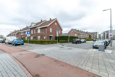 116m2 huis te huur voor 1550€/maand in Van der Sasstraat 40, Rotterdam
