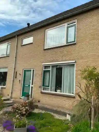 89m2 Appartamento in affitto per 1015€/mese a Julianastraat, Langerak