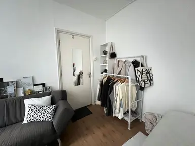 18μ² Δωμάτιο προς ενοικίαση για 350€/μήνα σε Pieter de Swartstraat, Leeuwarden