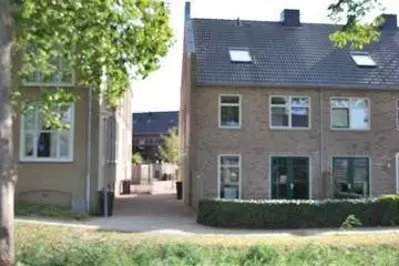 80m2 house to rent for 1310€/month in Raadhuishof, Kerkwijk