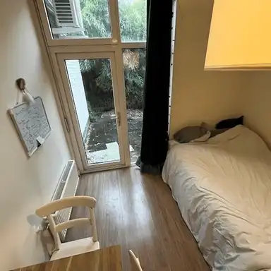 22m2 studio to rent for 893€/month in Regentesselaan 133, The Hague