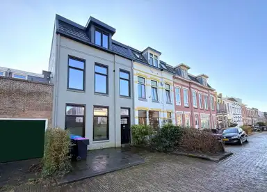 156μ² μονοκατοικία προς ενοικίαση για 2100€/μήνα σε Cornelis Frederiksstraat 1, Leeuwarden