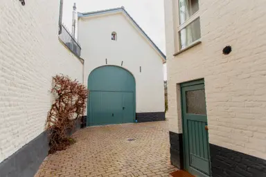 125m2 house to rent for 1575€/month in Kerkplein 1, Eijsden
