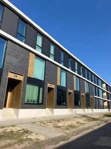 124μ² μονοκατοικία προς ενοικίαση για 1995€/μήνα σε Flying Dutchmanstraat, Rotterdam