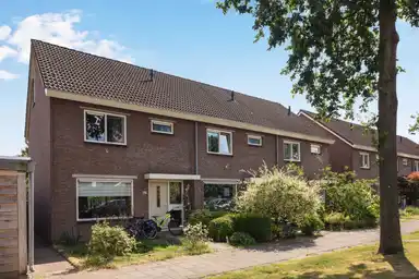 142m2 house to rent for 1400€/month in Potsweg 98, Enschede
