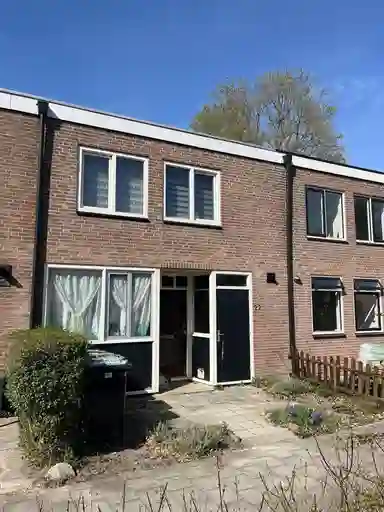 90m2 maison à louer pour 1350€/mois à Heemingeslag, Emmen
