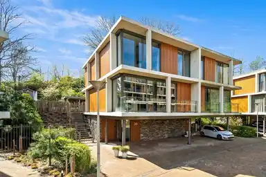 200m2 Haus zur Miete für 4750€/Monat in Duinvallei, The Hague