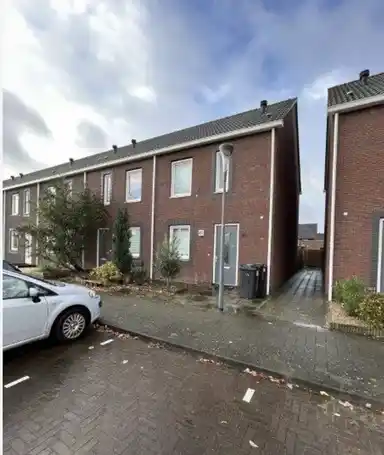 130m2 Wohnung zur Miete für 843€/Monat in Rond de Klomp, Best