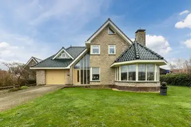 202m2 huis te huur voor 2050€/maand in Kanaalkade, 't Zand