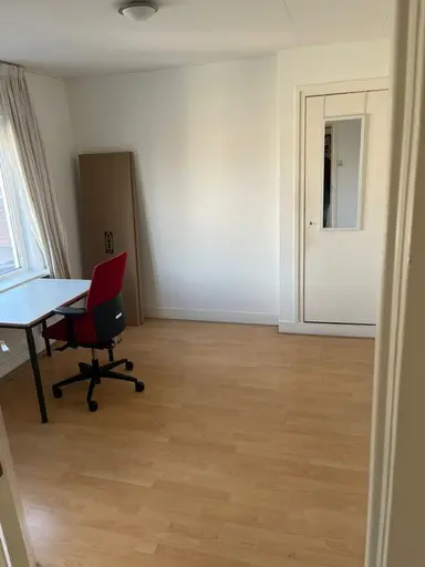 20μ² Δωμάτιο προς ενοικίαση για 575€/μήνα σε Leeuwarderstraat 37, Leeuwarden