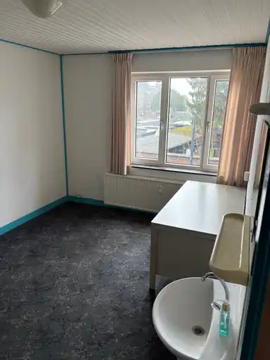 16m2 room to rent for 385€/month in Paardestraat, Sittard