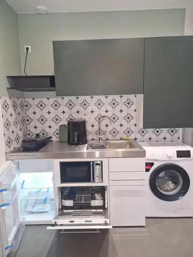 24m2 studio to rent for 1000€/month in Gietenstraat, The Hague