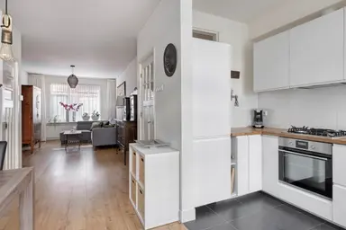 67m2 Appartement te huur voor 2450€/maand in Pieter van den Zandestraat 25, The Hague