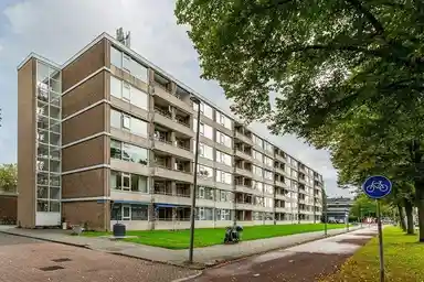 78m2 Kamer te huur voor 750€/maand in Kerkwervesingel 263, Rotterdam